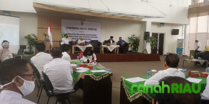 Komunitas Teratak ikut ramaikan Diskusi Forum Perangkat Daerah se Riau yang digelar di Soeman HS